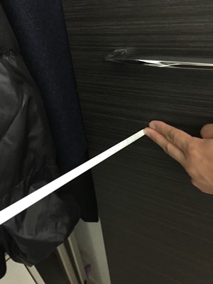 収納する場所の寸法を測る。