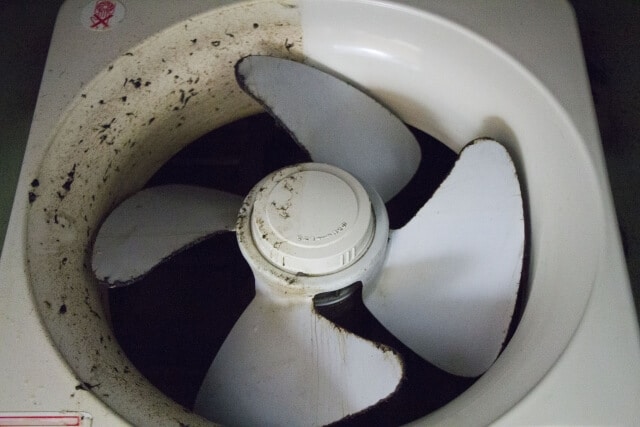 汚れの原因1 油汚れ