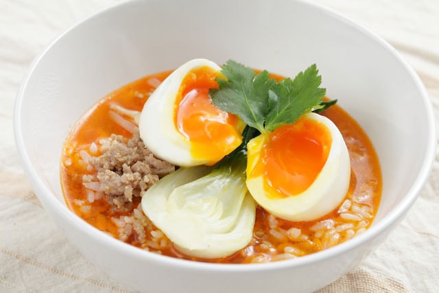 「温かいご飯」 deとろ〜り卵がたまらない「なんちゃってクッパ」