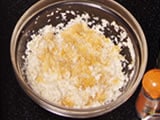 【A】の材料を全て混ぜ合わせておく。