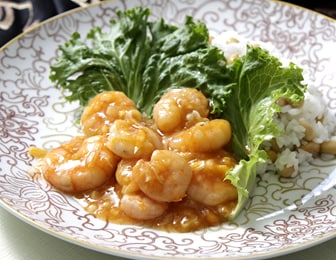 大豆ごはんとエビチリの中華定食