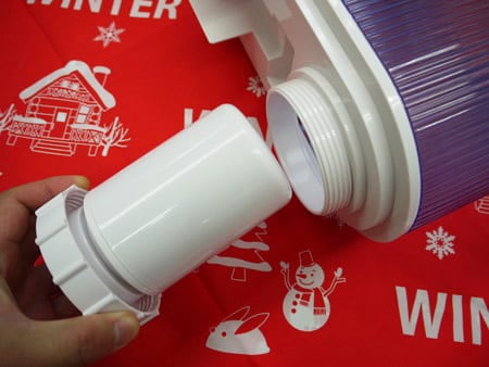白い粉の発生を低減するイオン交換樹脂フィルターです。