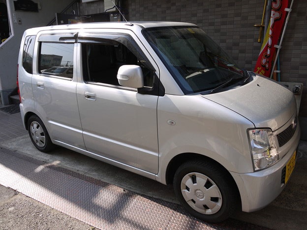 軽自動車を洗車してみます