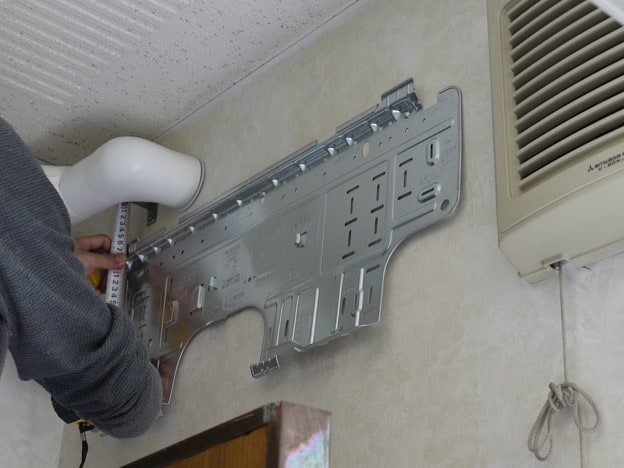 ここをきちんとやらないと 本体からの水漏れの原因等になりますので、慎重に完璧に仕上げます。