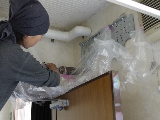 慌てず、ゆっくり慎重に作業していきます。