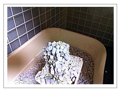 少し時間を置かないとしっかり固まらないかもしれません。※普段使用している砂と混ぜて使用しました。