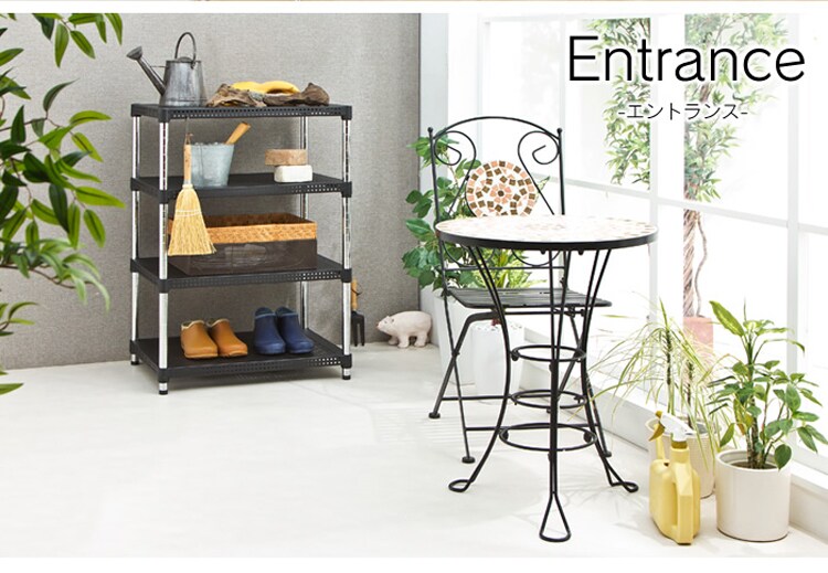 パンチング構造で通気性が良く、ほこりが溜まりにくい