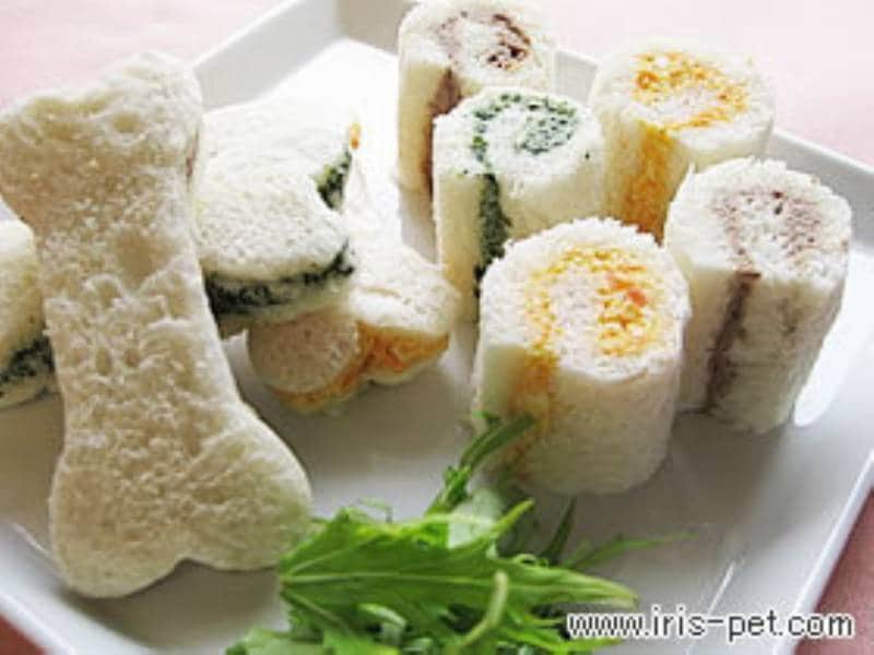犬の手作り おやつレシピ 3色ロールサンド 型抜きサンド アイリスプラザ メディア